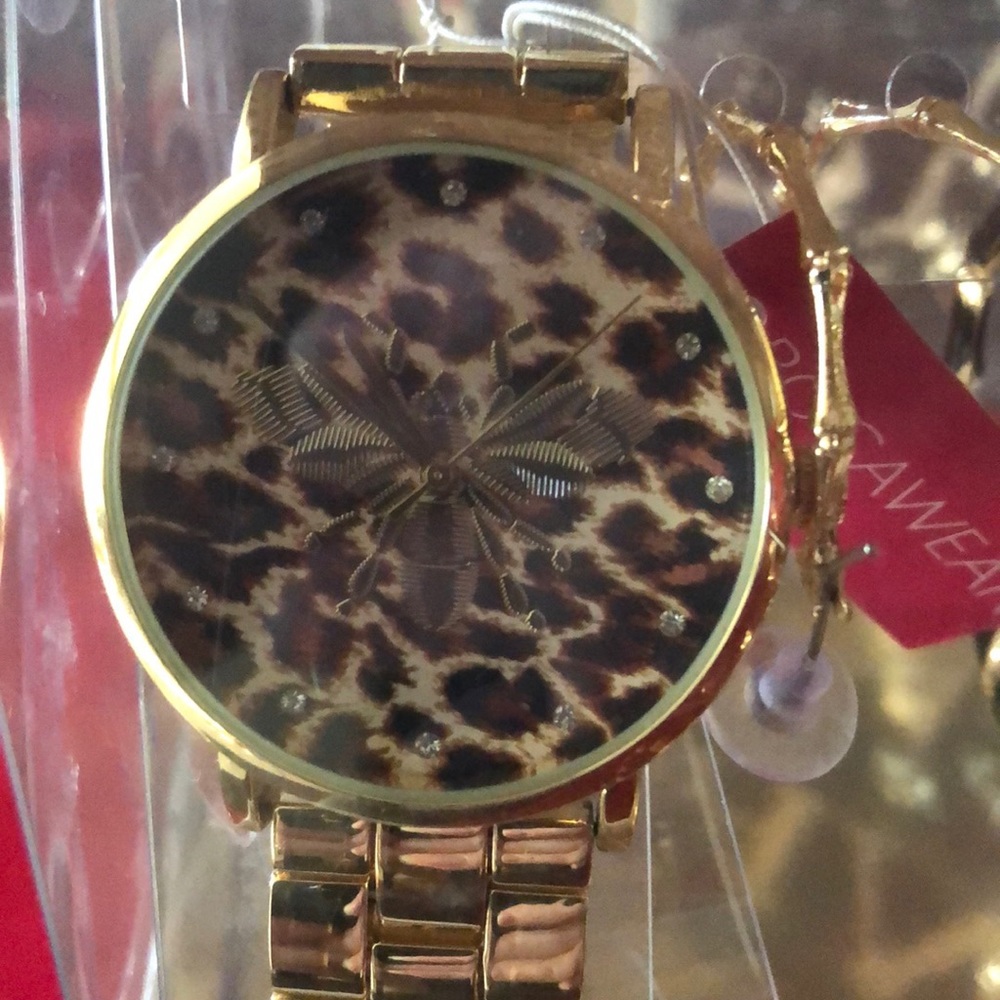 Rockawear Watch with 3 pairs of earrings set - Picture 3 of 3